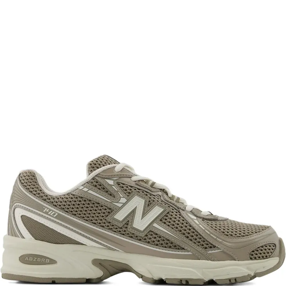 Кроссовки 740 на шнуровке