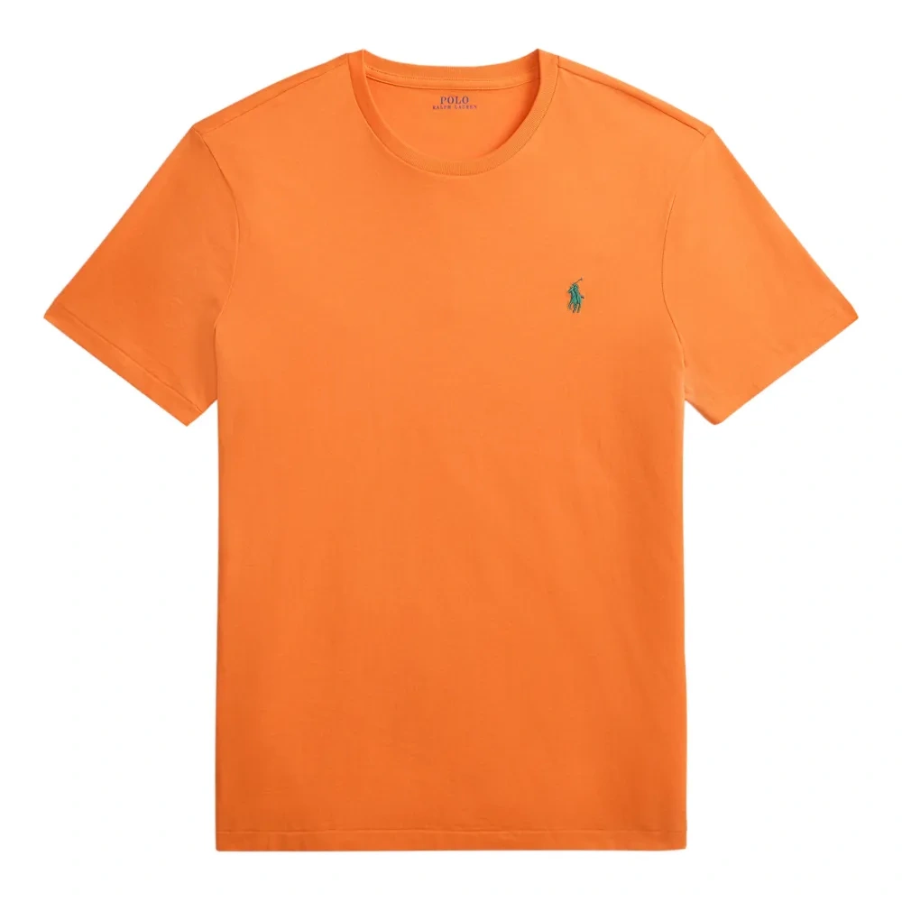 Футболка с вышивкой