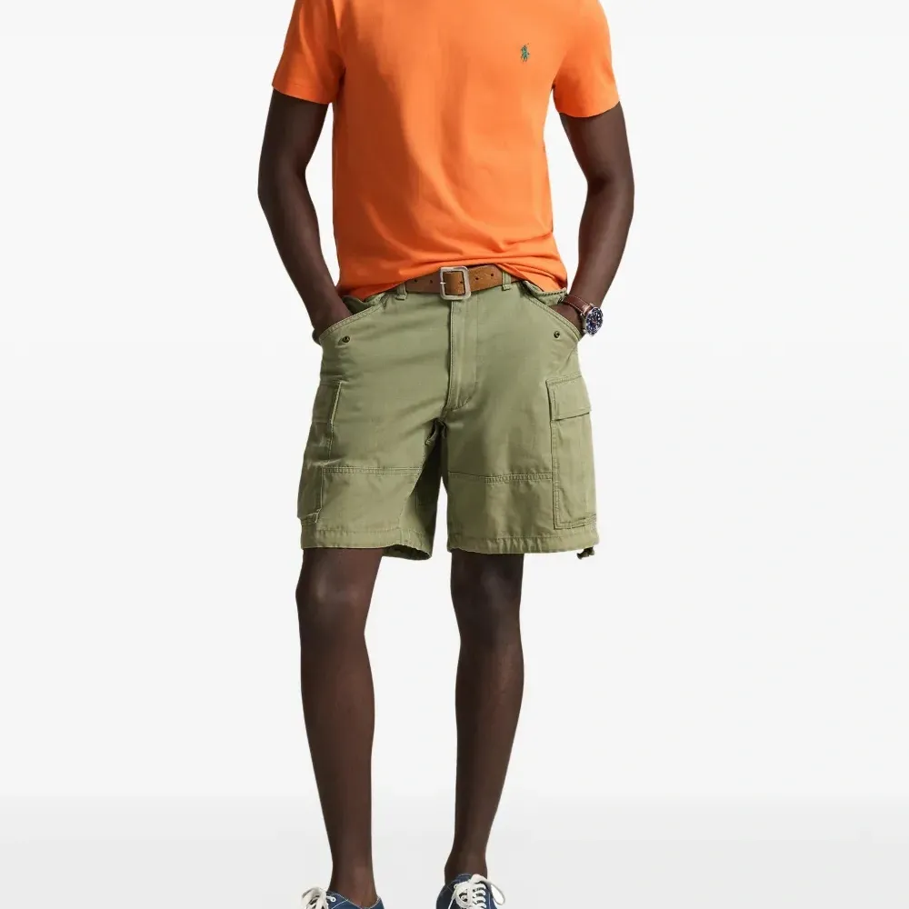 Футболка с вышивкой