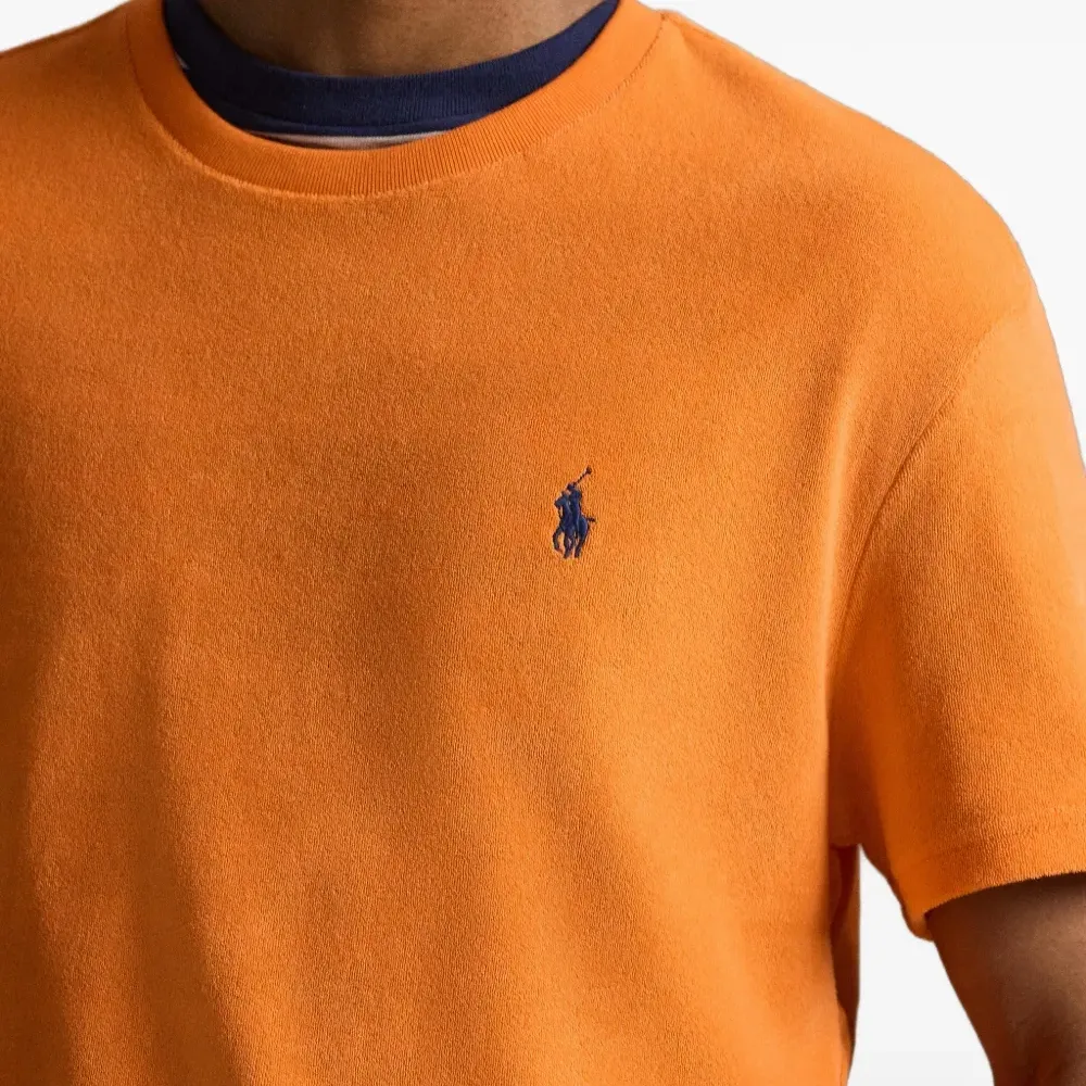 Футболка с логотипом