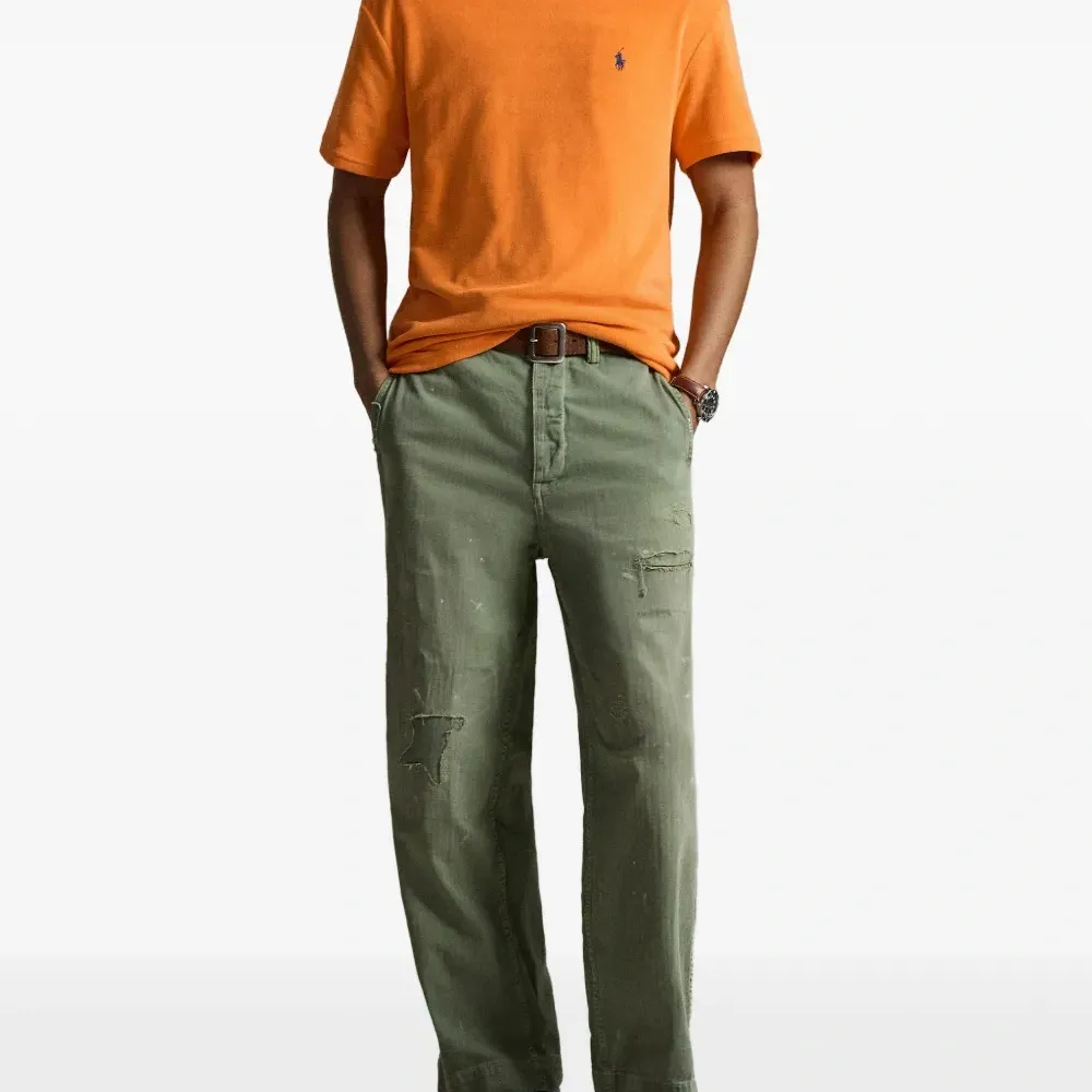 Футболка с логотипом