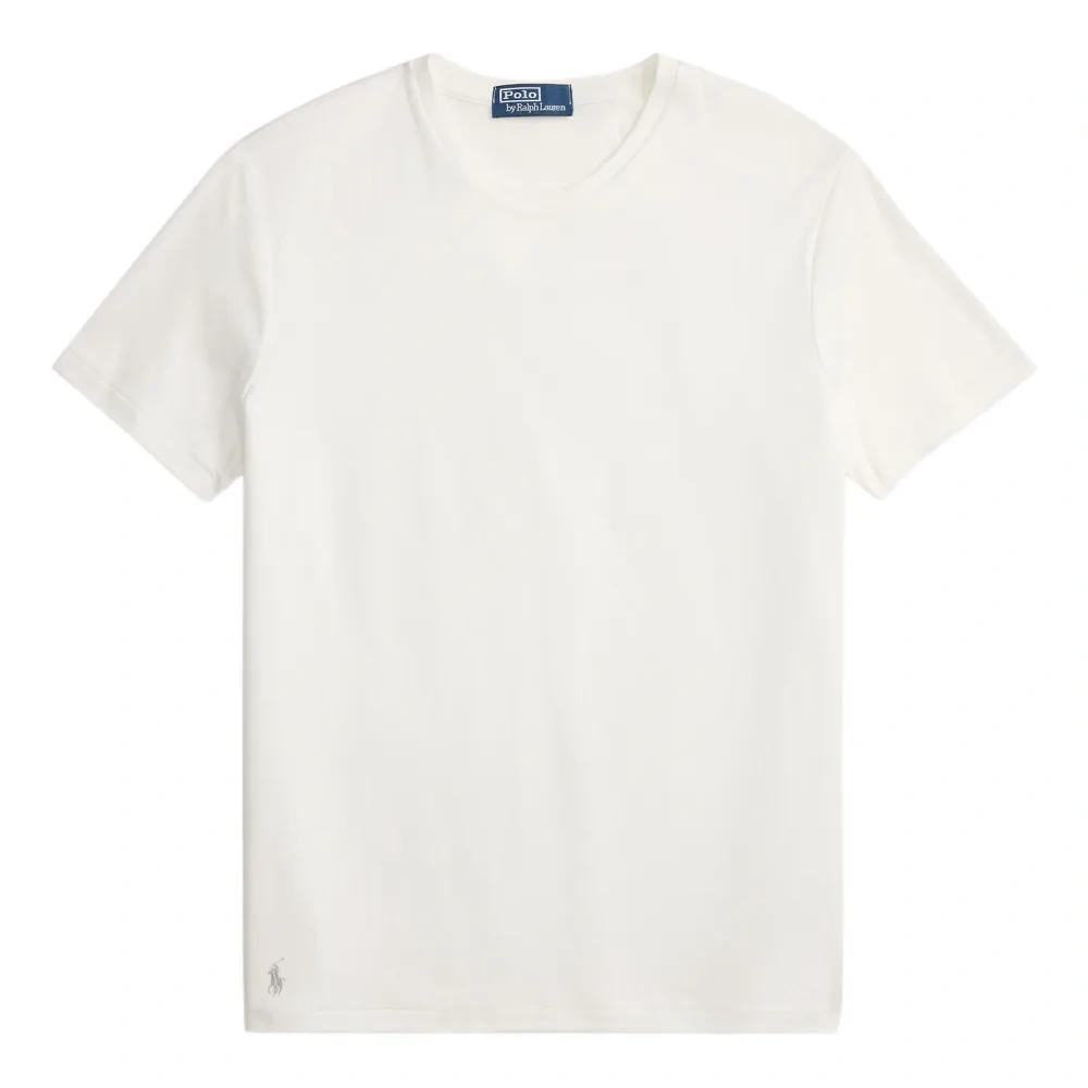 Футболка с вышивкой