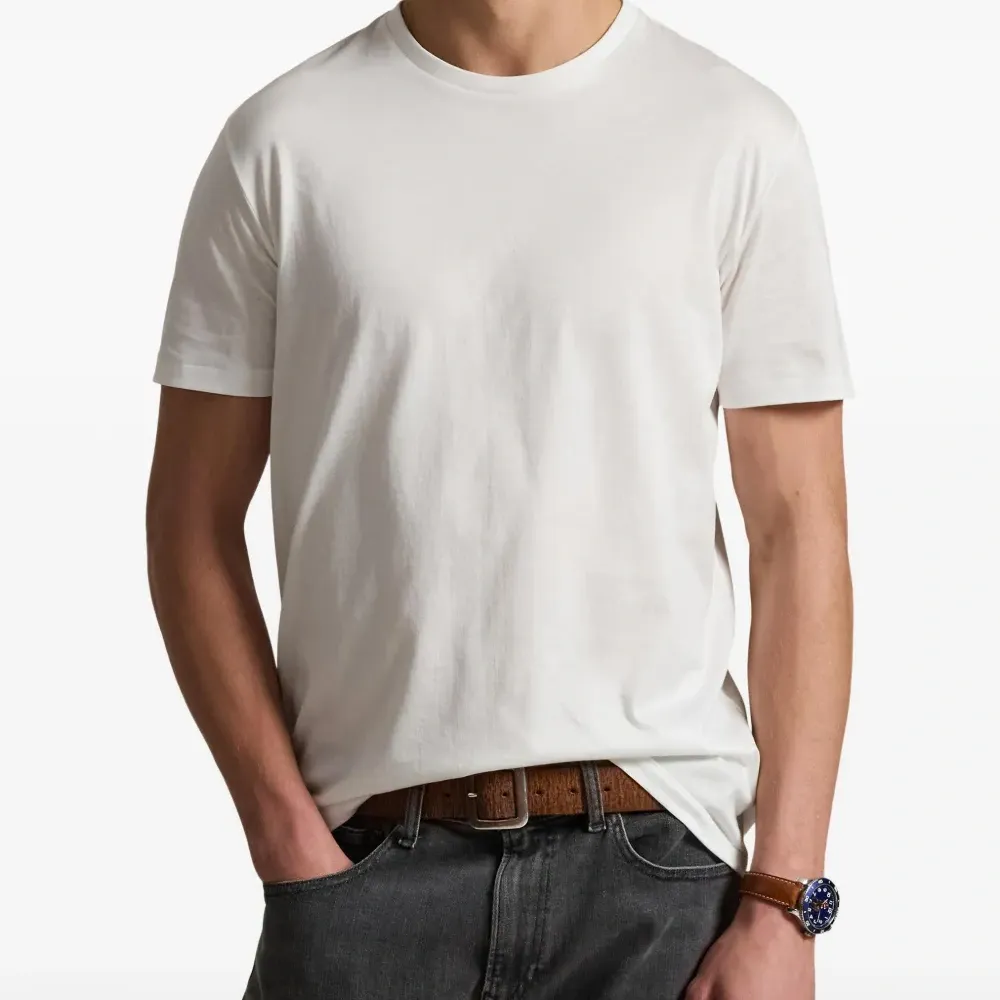 Футболка с вышивкой