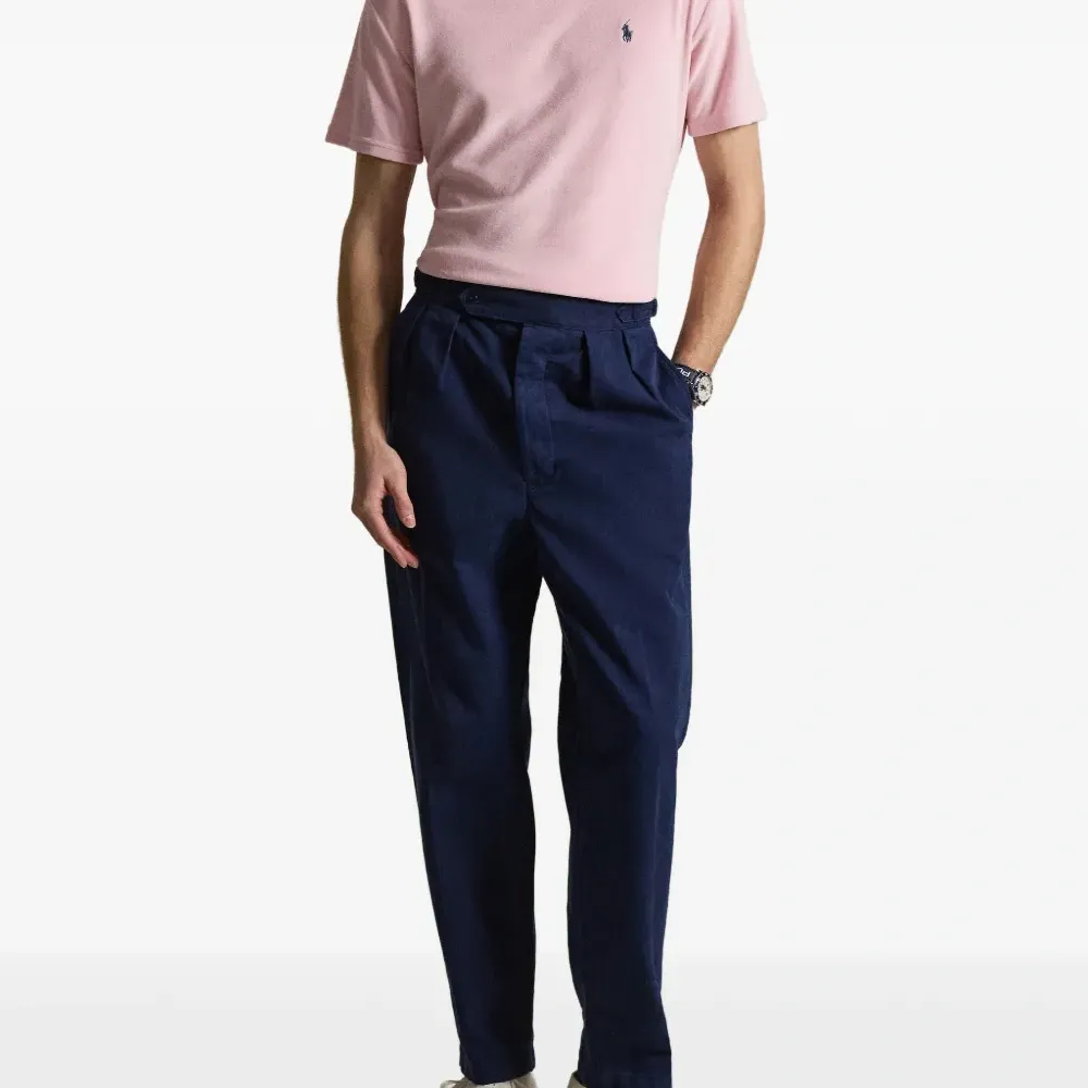 Футболка с круглым вырезом и логотипом