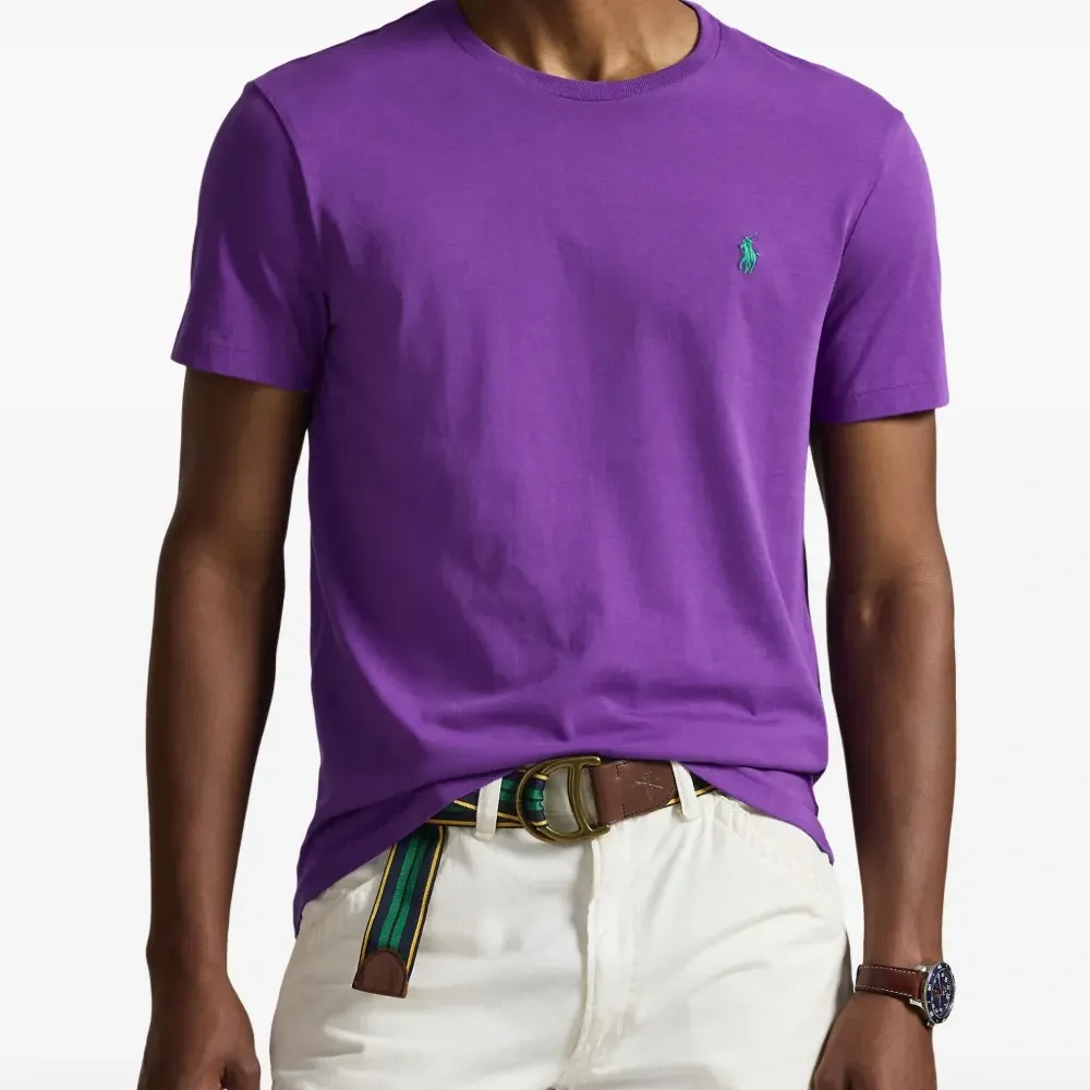 Футболка с круглым вырезом