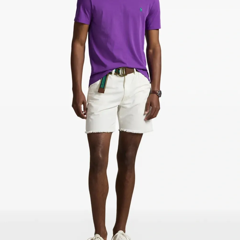 Футболка с круглым вырезом