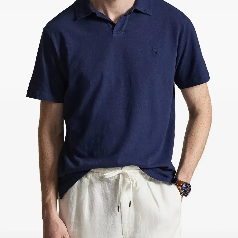 Футболка с вышивкой