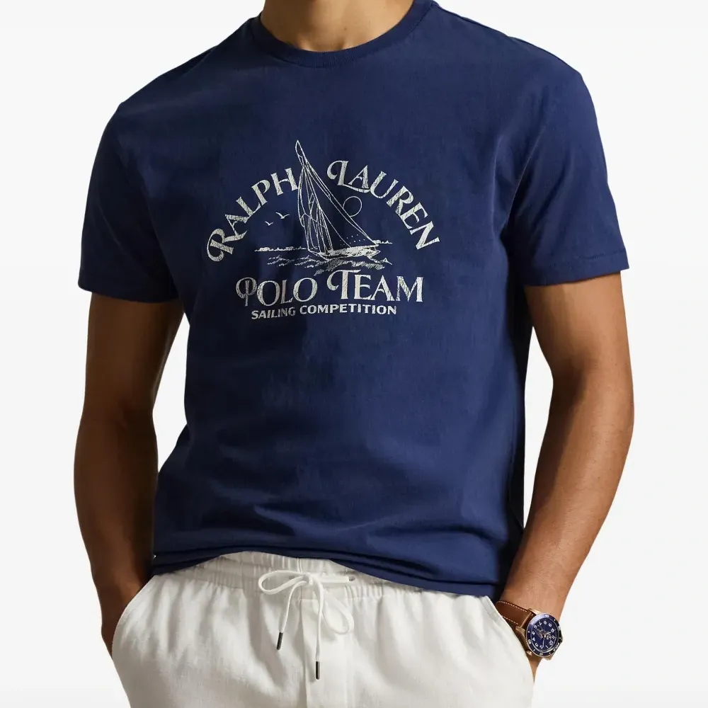 Футболка с логотипом