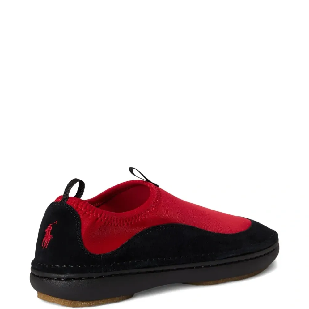 Кроссовки со вставками