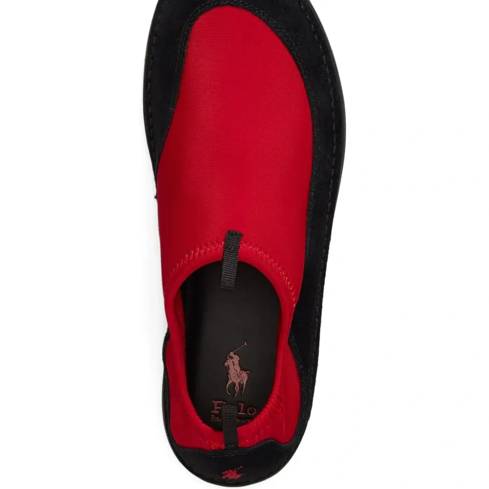 Кроссовки со вставками