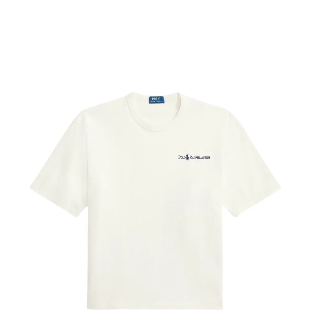 Футболка с вышитым логотипом