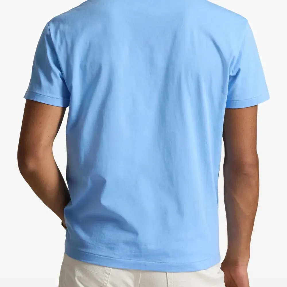 Футболка с логотипом