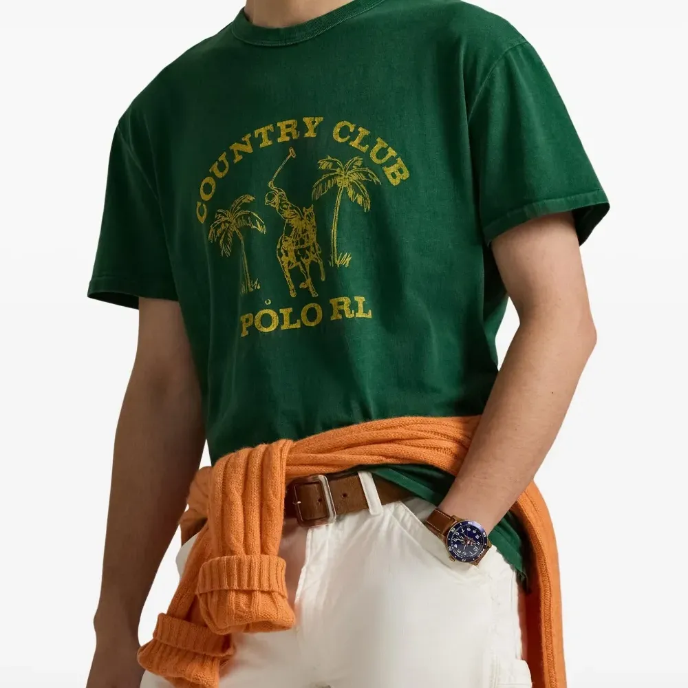 Футболка с графичным принтом