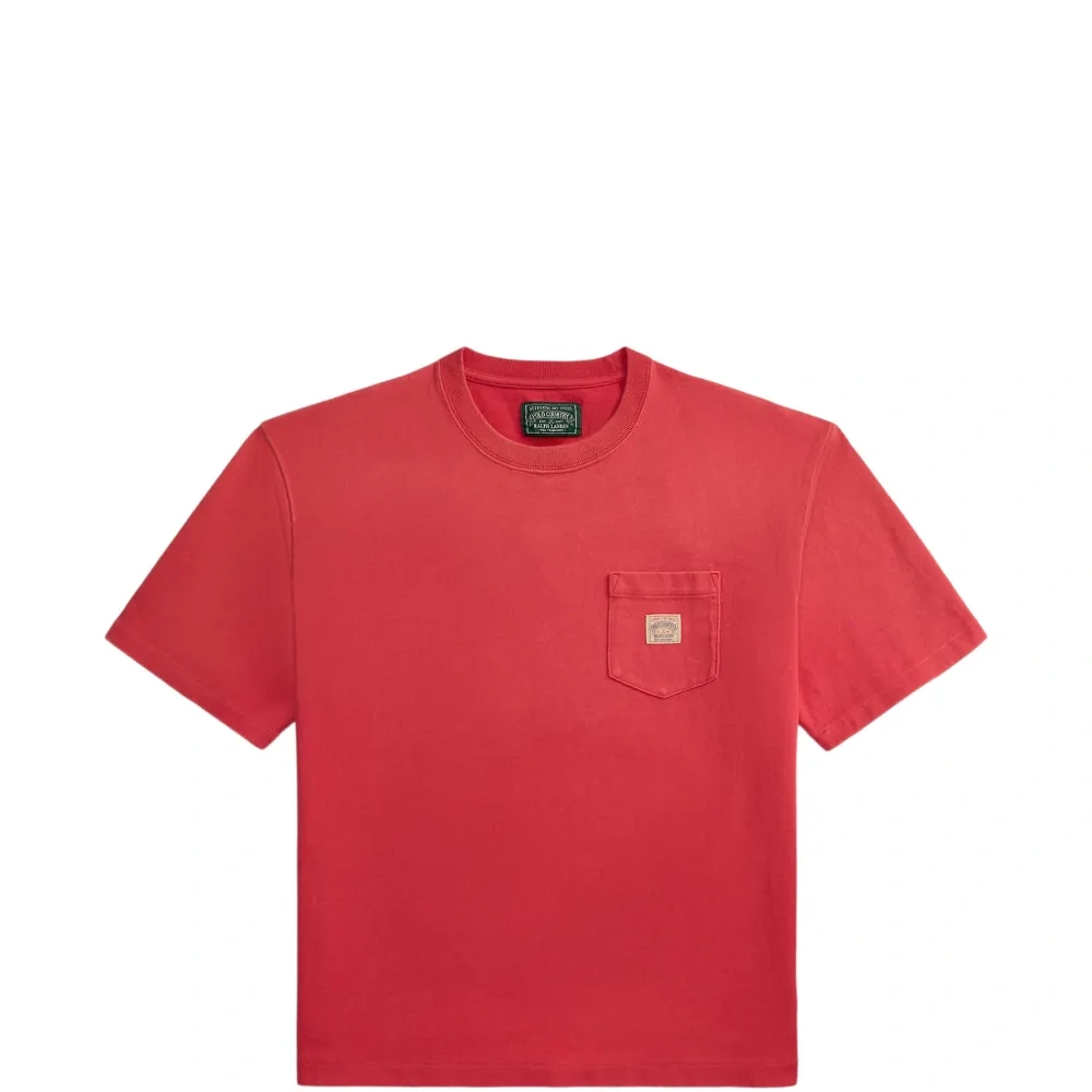 Футболка с накладным карманом