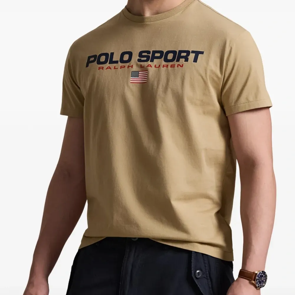 Футболка с логотипом