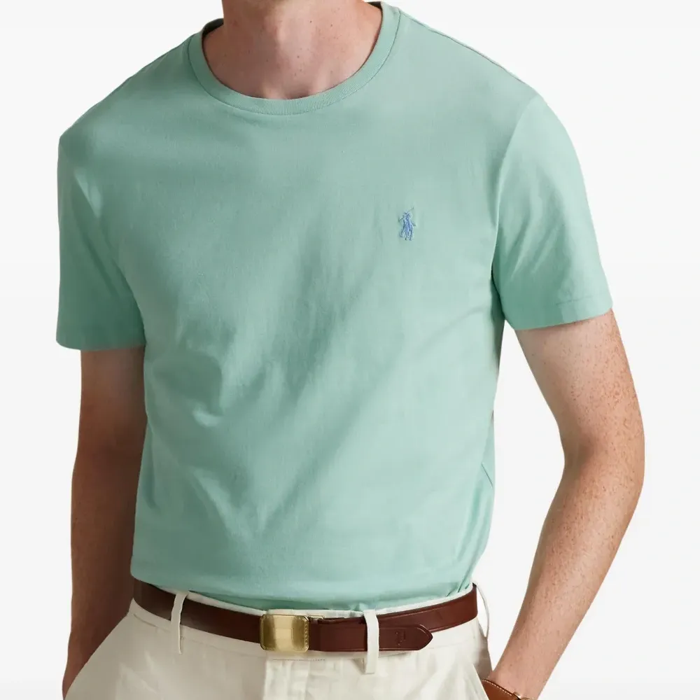 Футболка с круглым вырезом