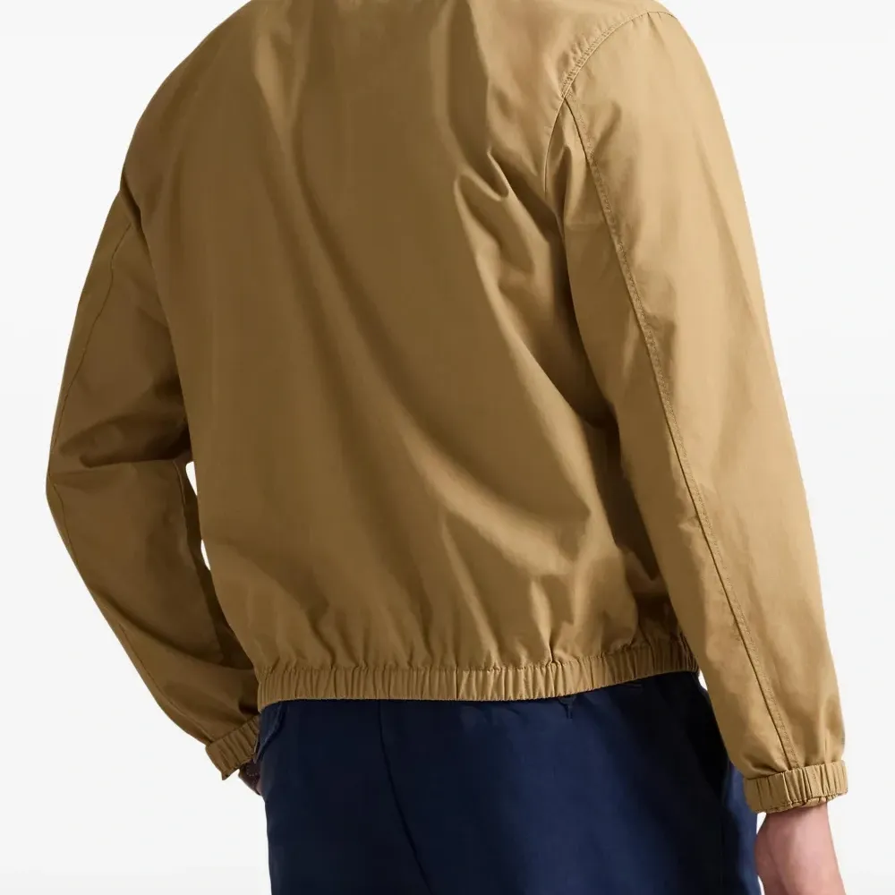 Куртка на молнии