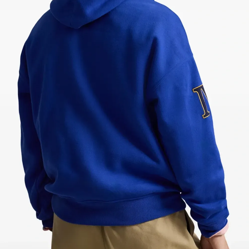 Худи с вышивкой