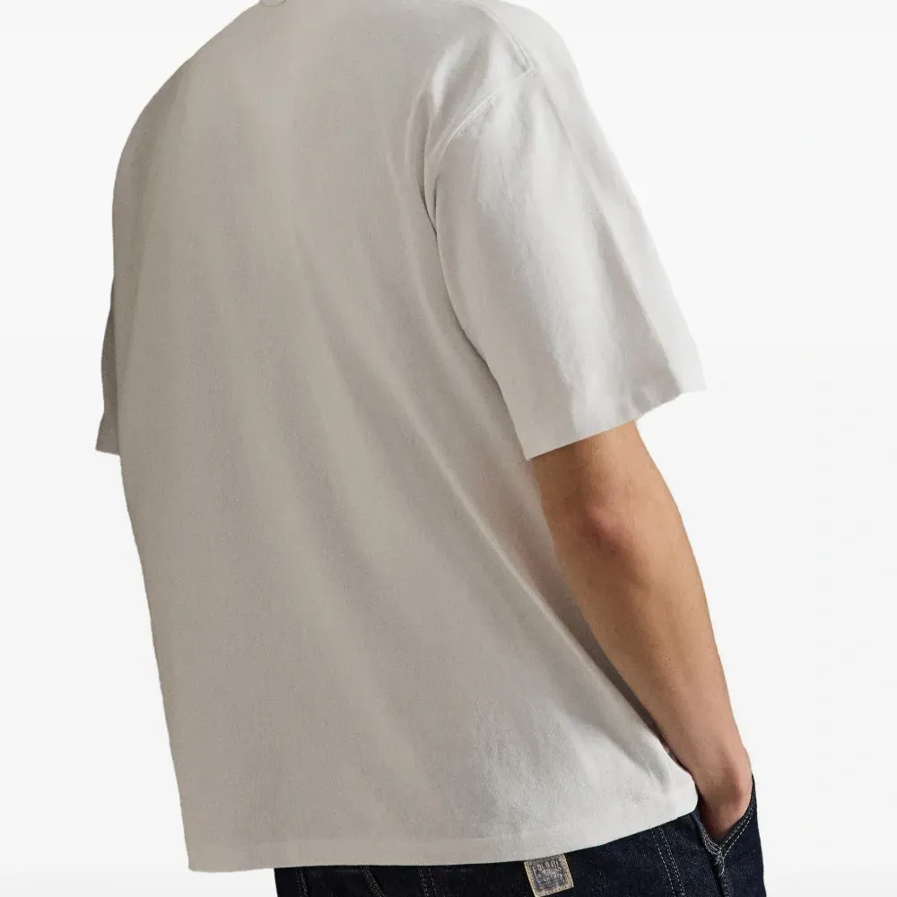 Футболка с логотипом