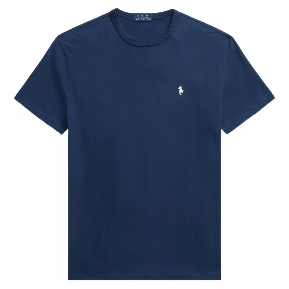 Футболка с вышивкой