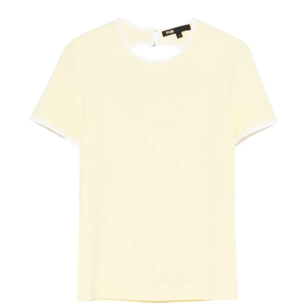 Топ с короткими рукавами и вырезами