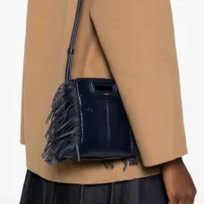 Мини-сумка через плечо с бахромой и ручкой Мини-сумка через плечо с бахромой и ручкой