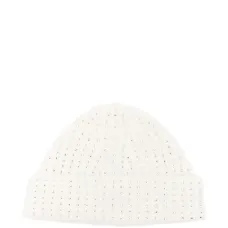 Украшенная шапка