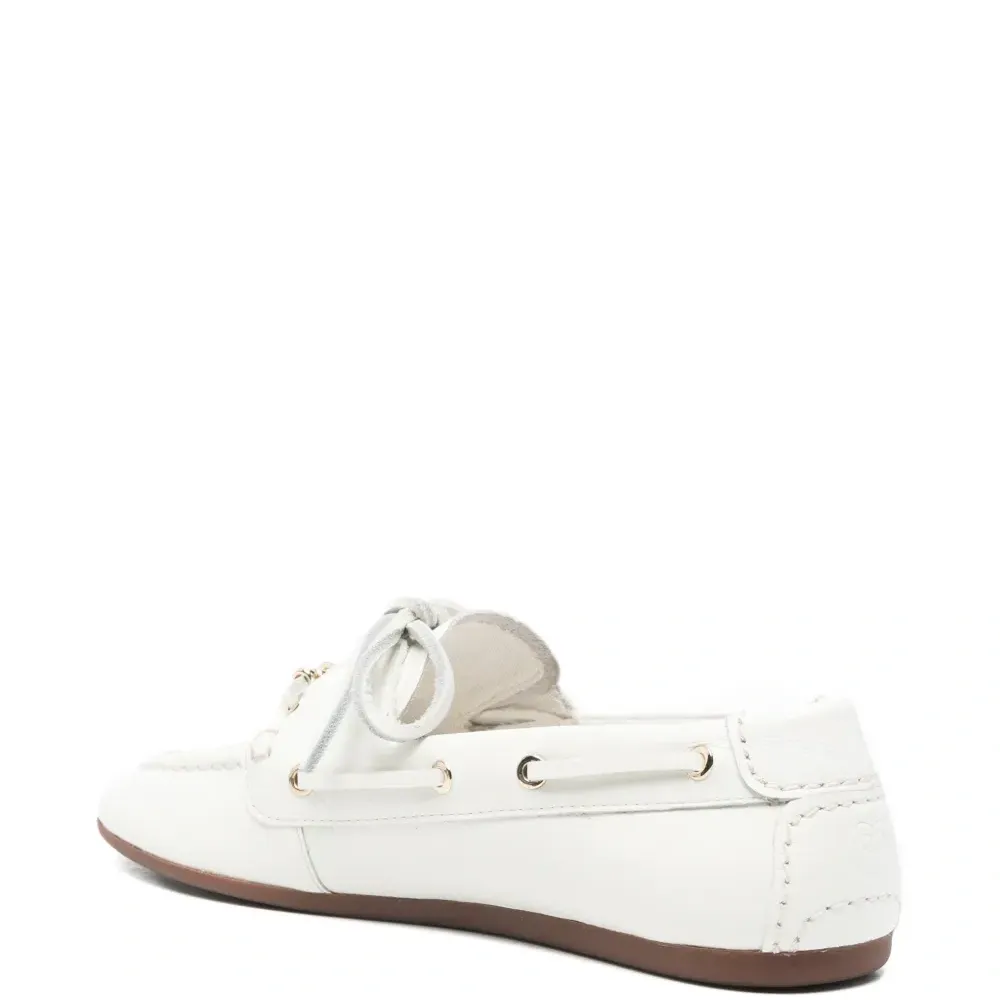 Топсайдеры со шнуровкой