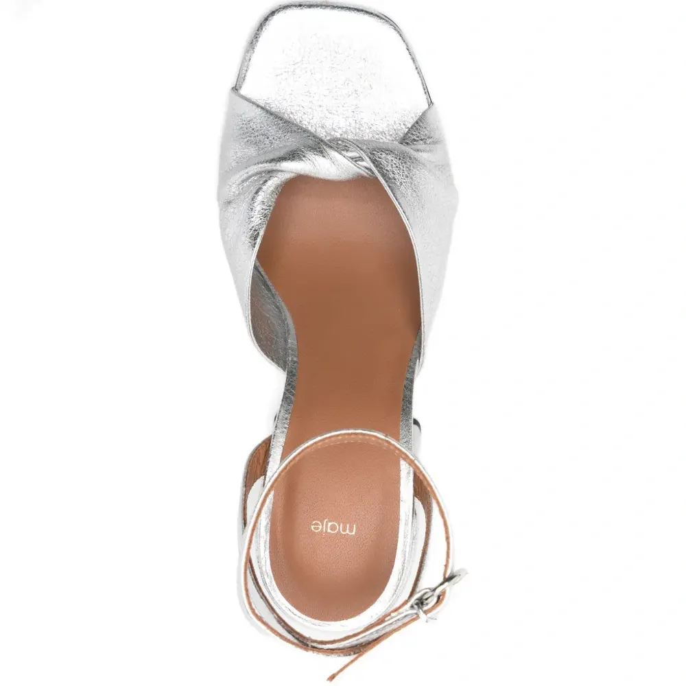 Босоножки с ремешком на щиколотке