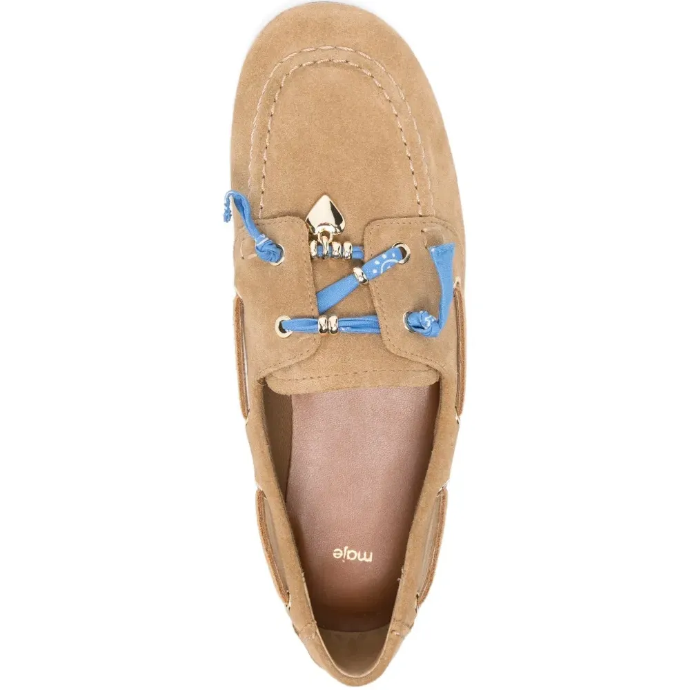 Топсайдеры с кисточками