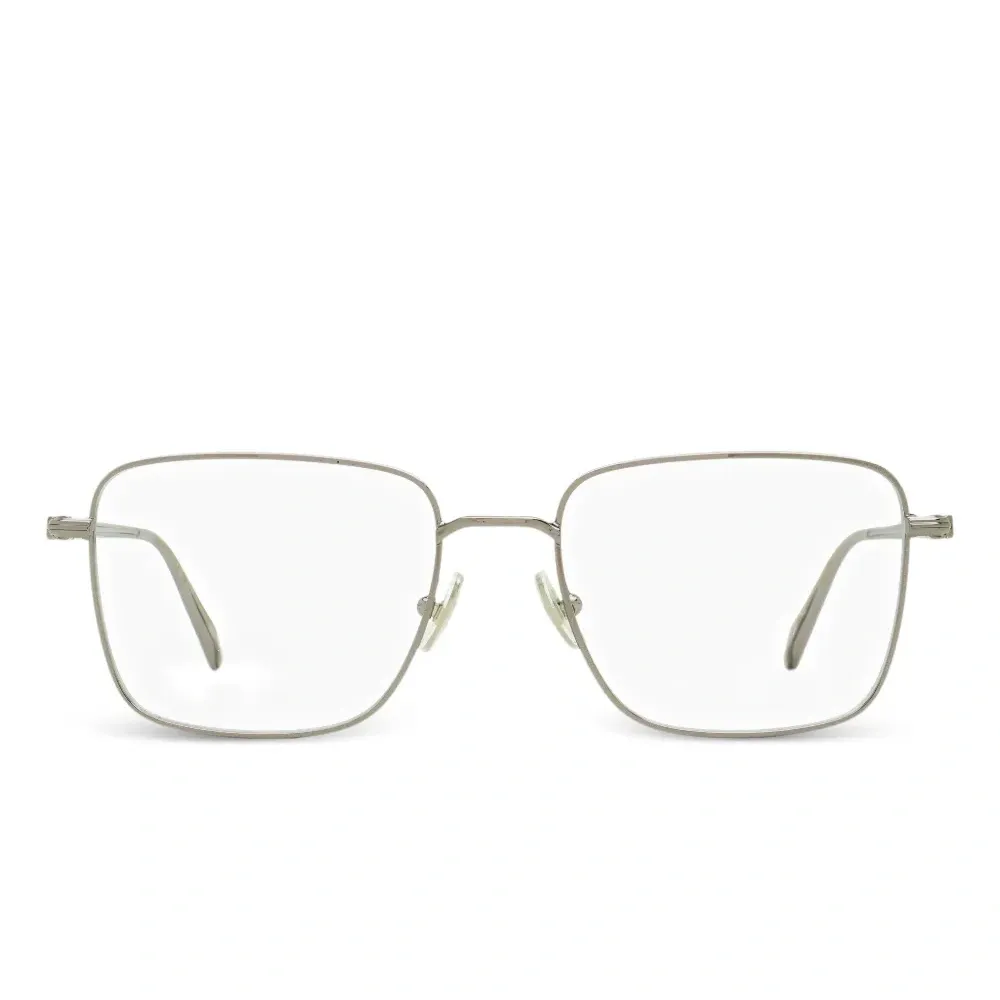 Очки в прямоугольной оправе