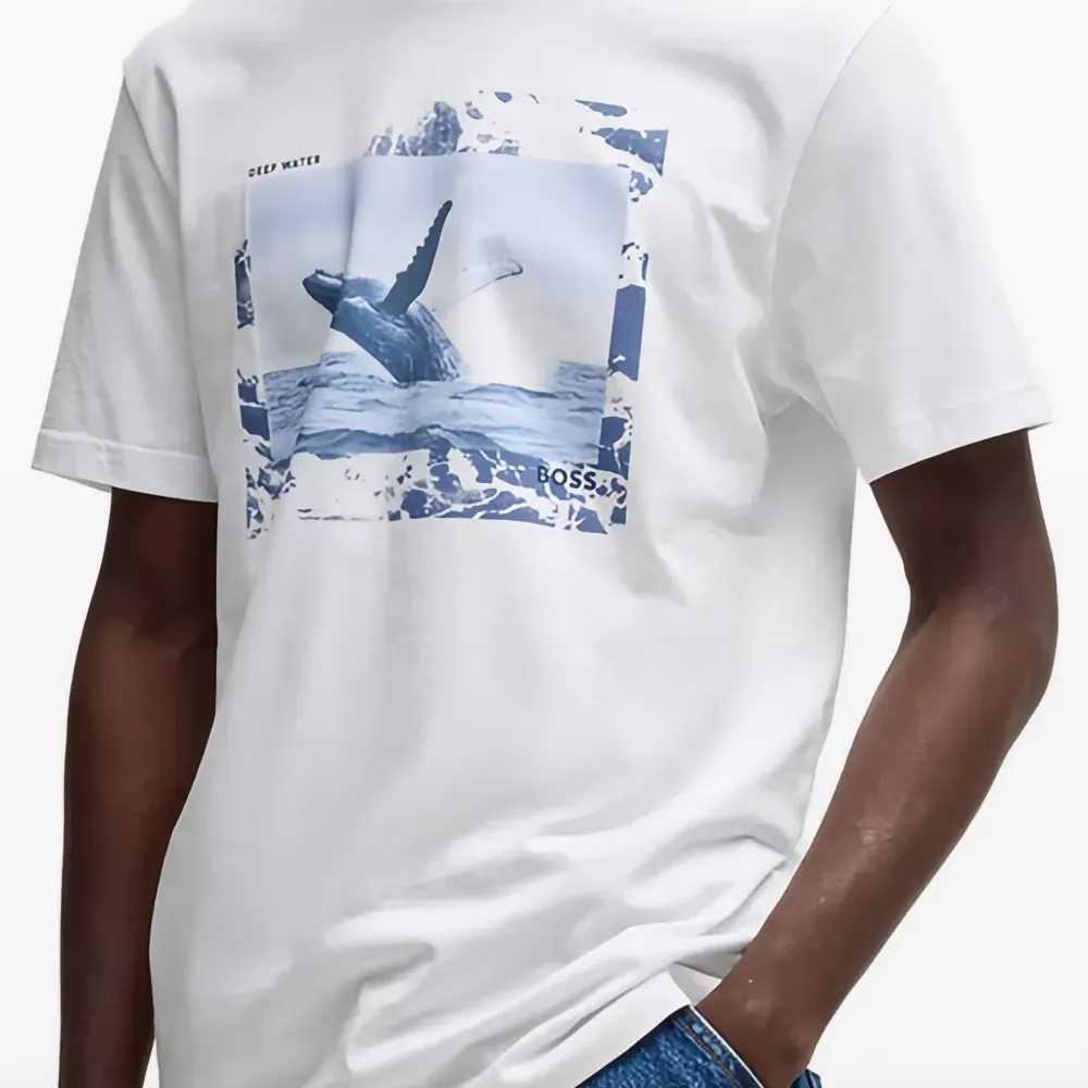 Футболка с графичным принтом