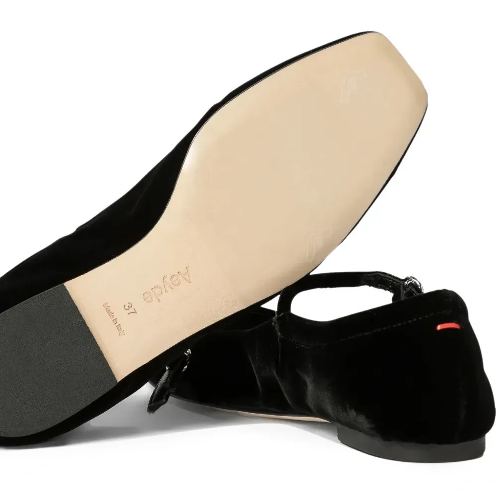 Бархатные балетки Uma