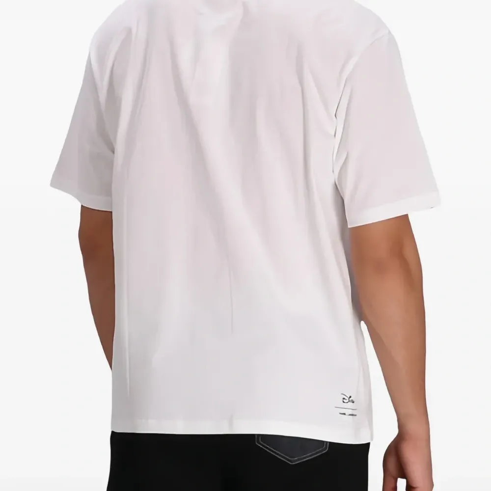 Футболка с круглым вырезом и накладным карманом