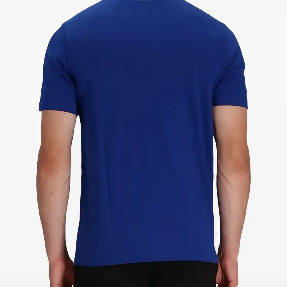 Футболка с круглым вырезом