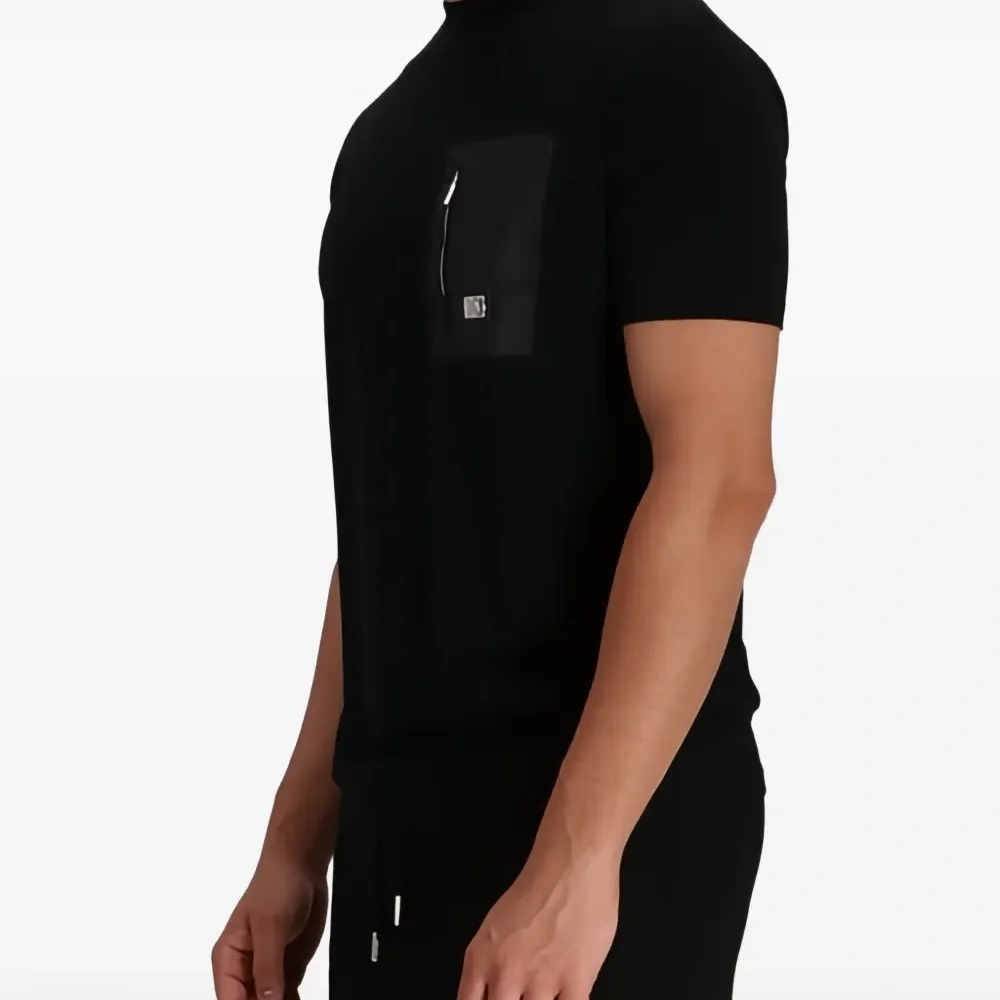 Футболка с круглым вырезом и карманом