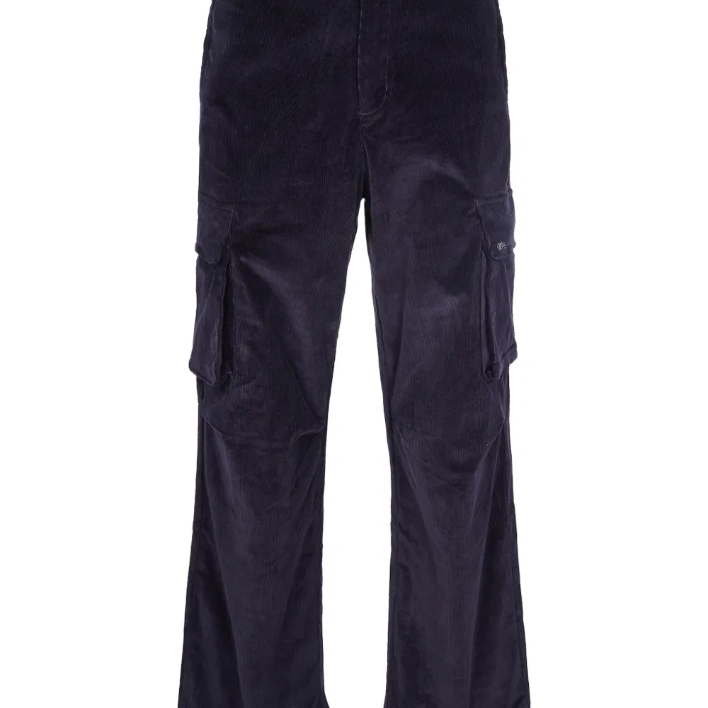 Вельветовые брюки с карманами