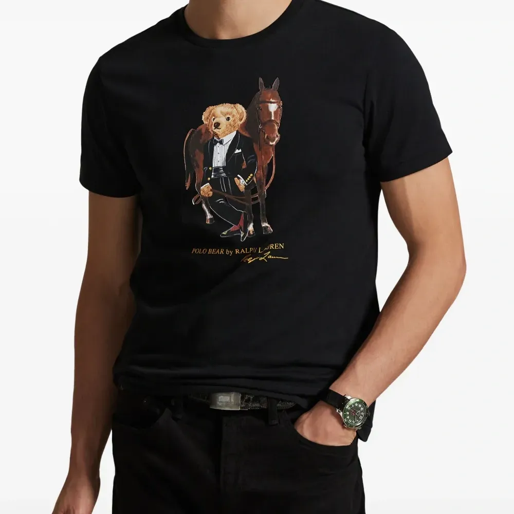 Футболка с изображением медведя