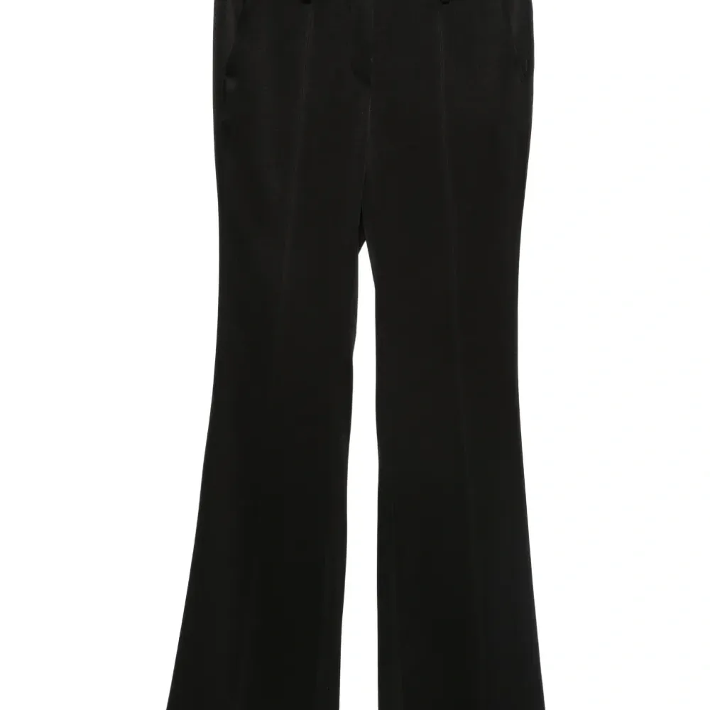 Расклешенные брюки