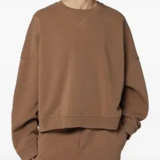 Свитшот с круглым вырезом