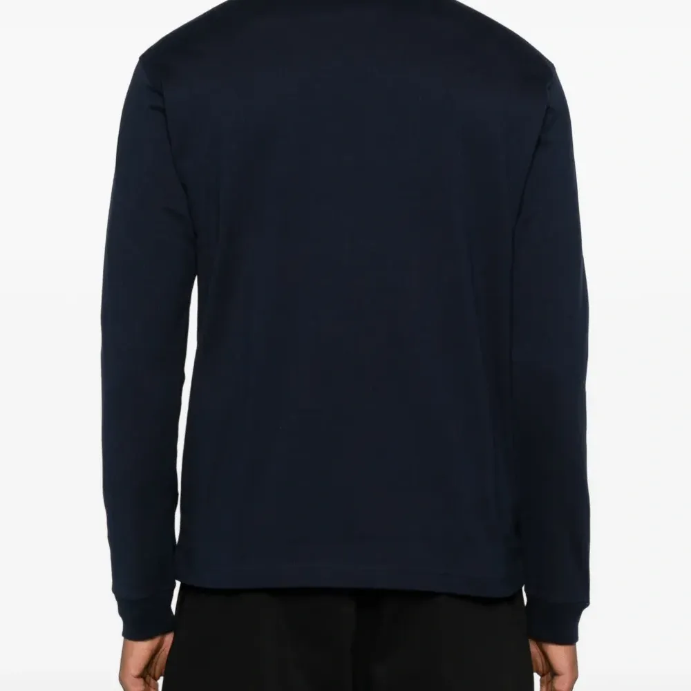 Топ с длинными рукавами и карманом