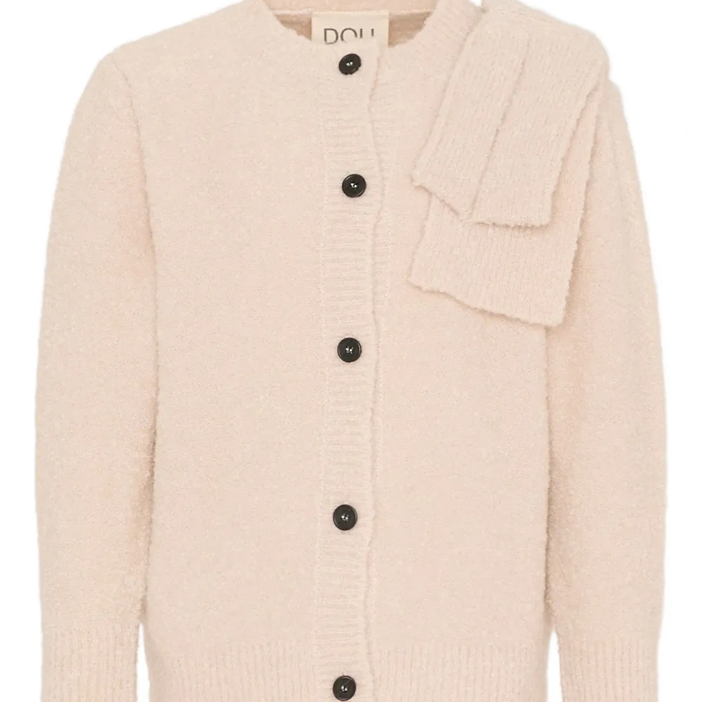 Кардиган на пуговицах