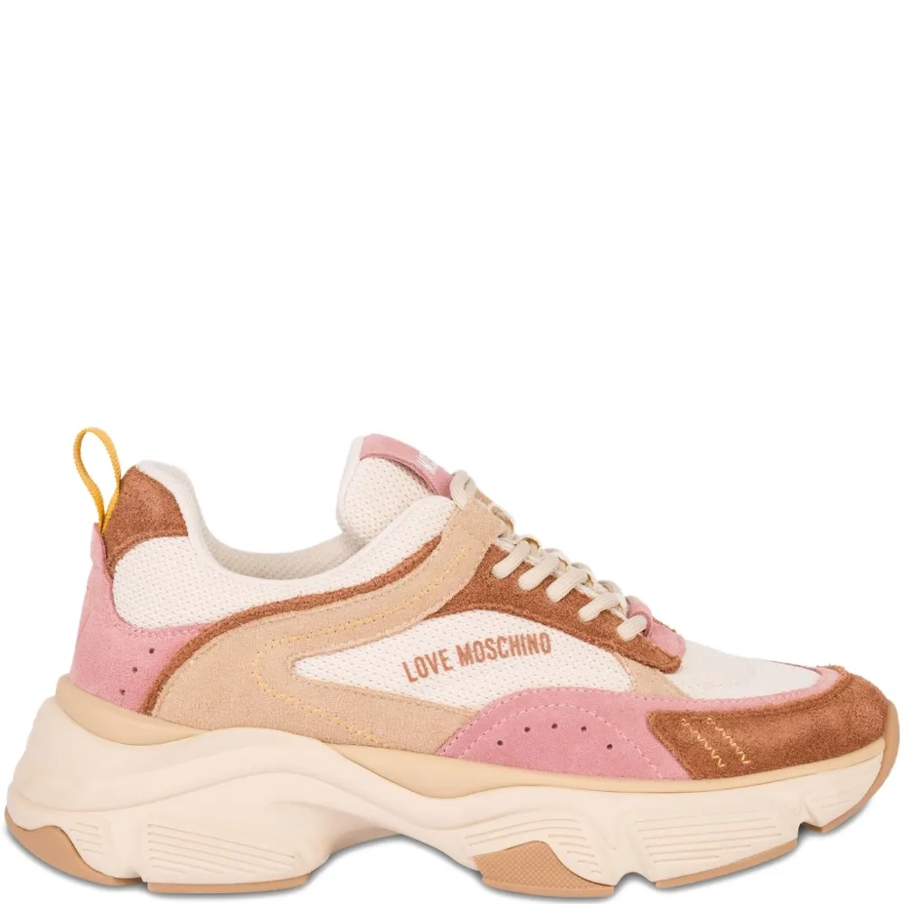 Кроссовки с аппликацией