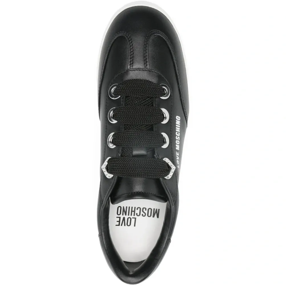 Кожаные кроссовки с логотипом