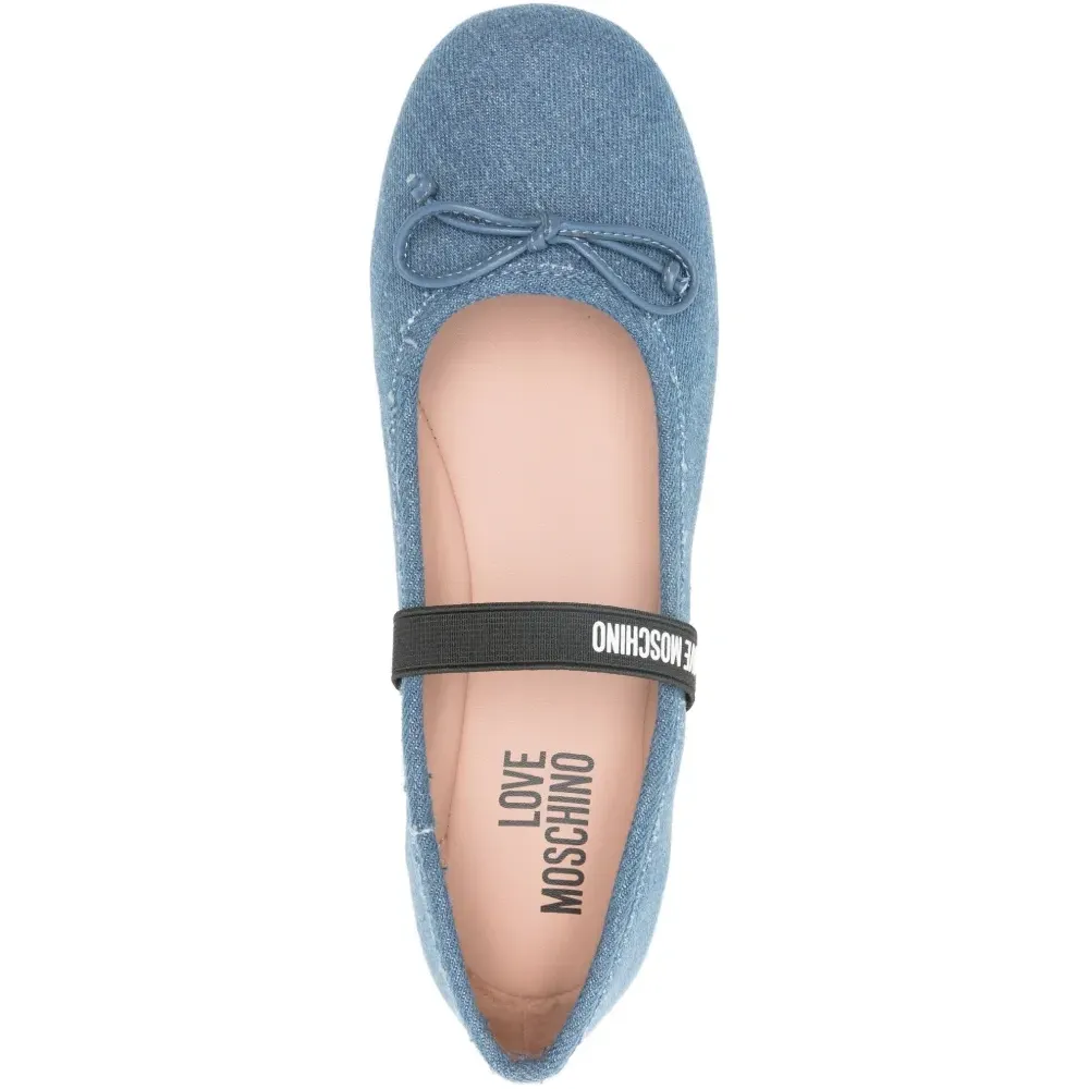 Балетки с ремешками и бантом Балетки с ремешками и бантом