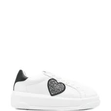 Кроссовки с сердечным декором