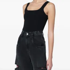 Топ с квадратным вырезом