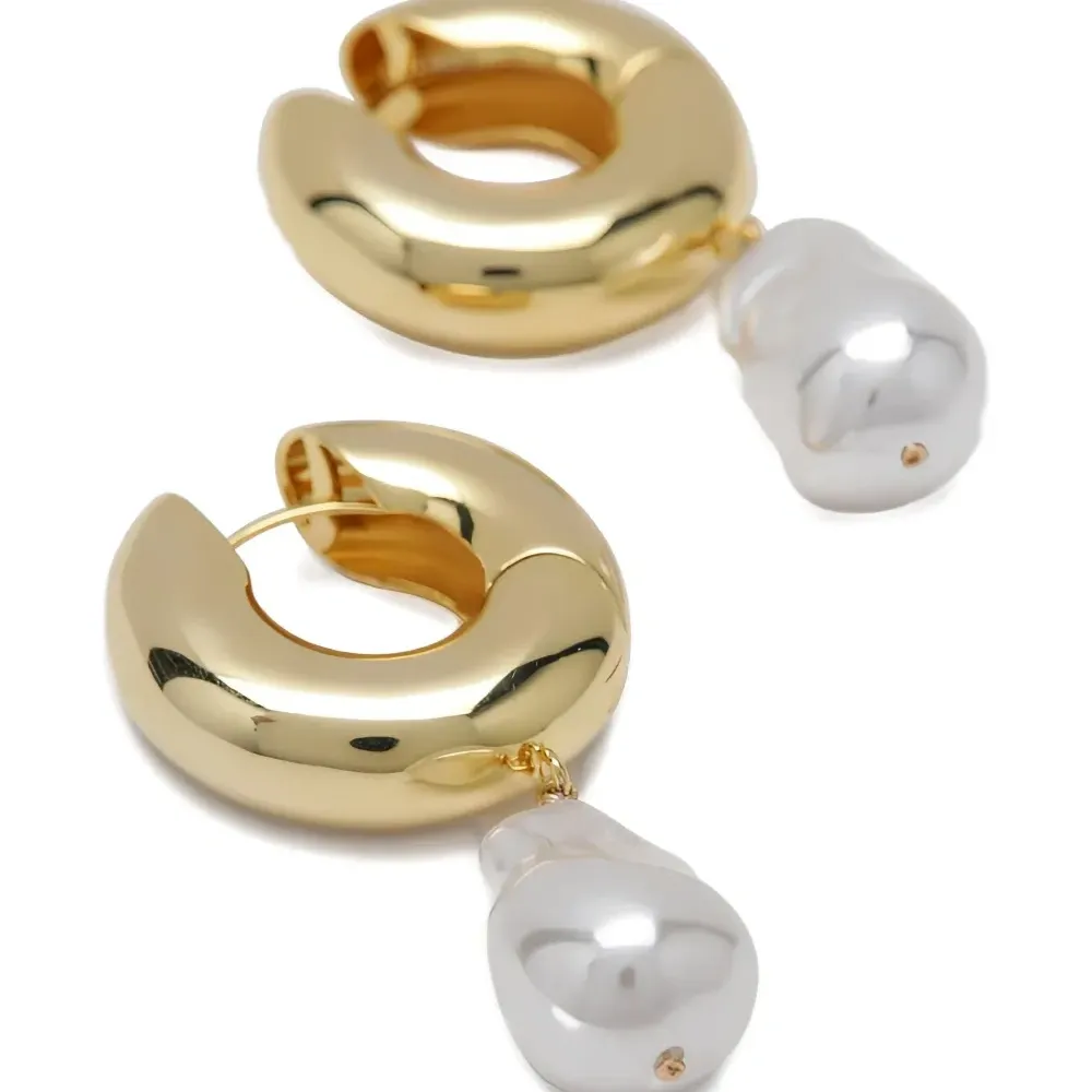 Серьга с жемчугом Серьга с жемчугом