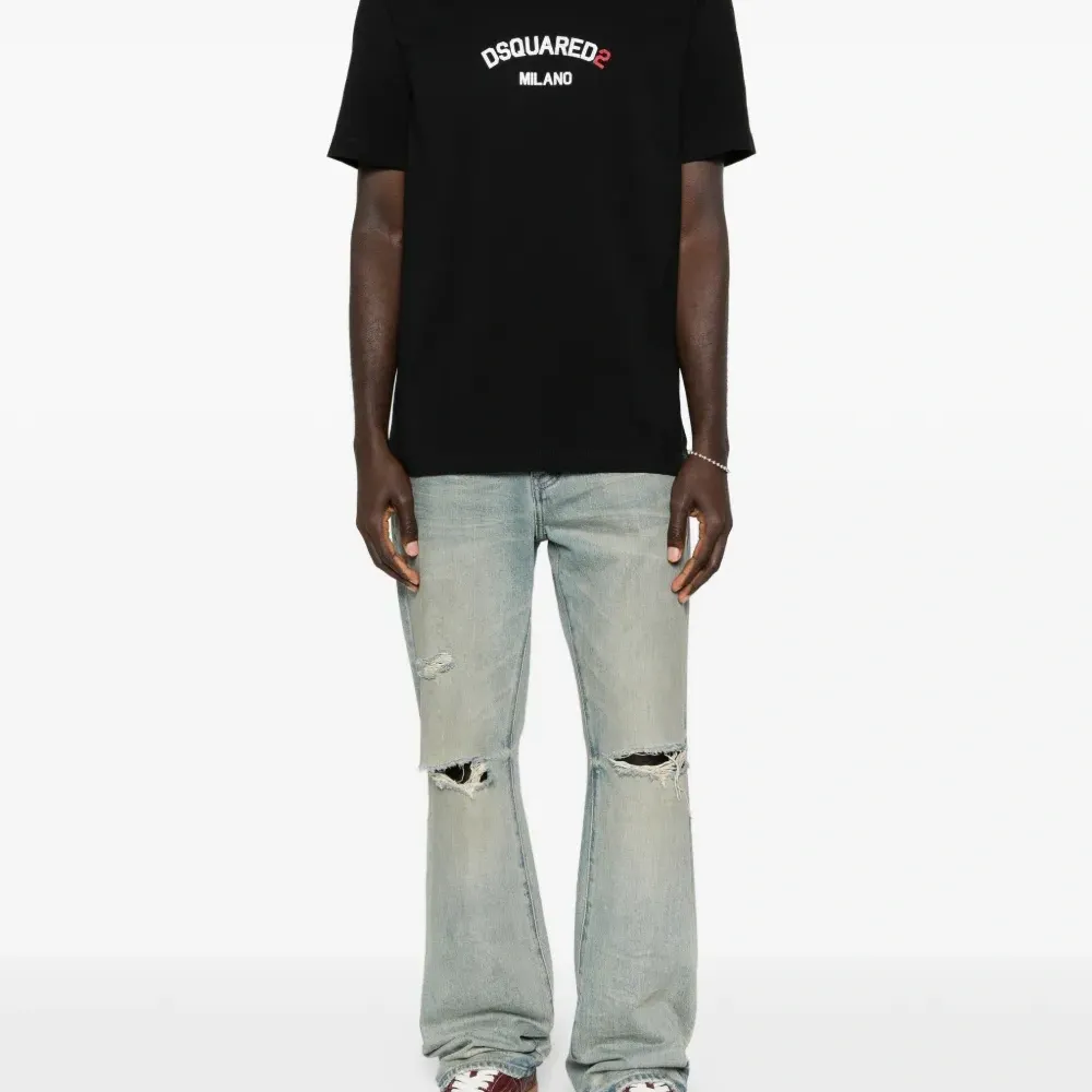 Футболка с логотипом