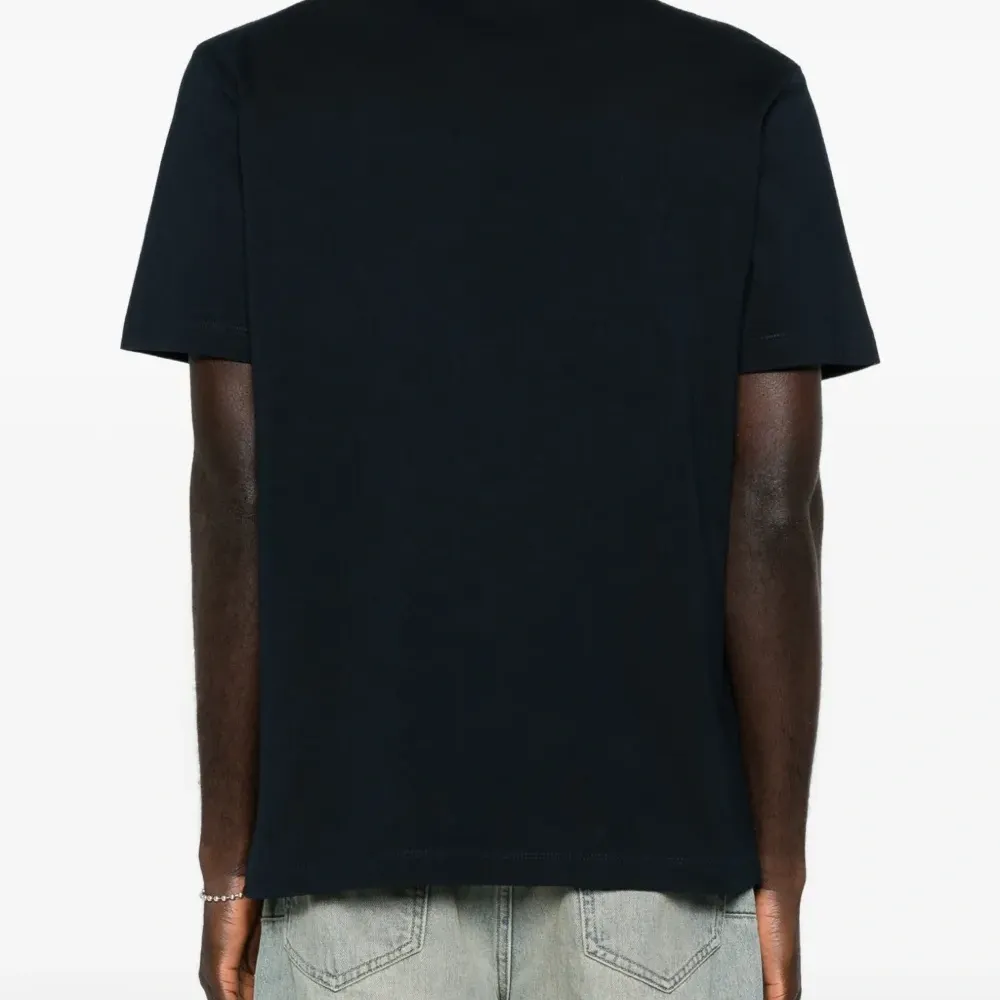 Футболка с логотипом